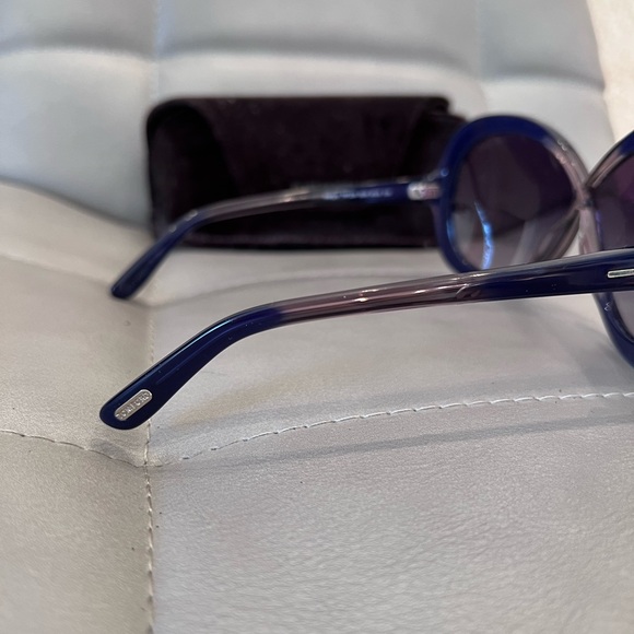 Disney Christmas 2025 Lil Rin Rin Plush Badge Red New